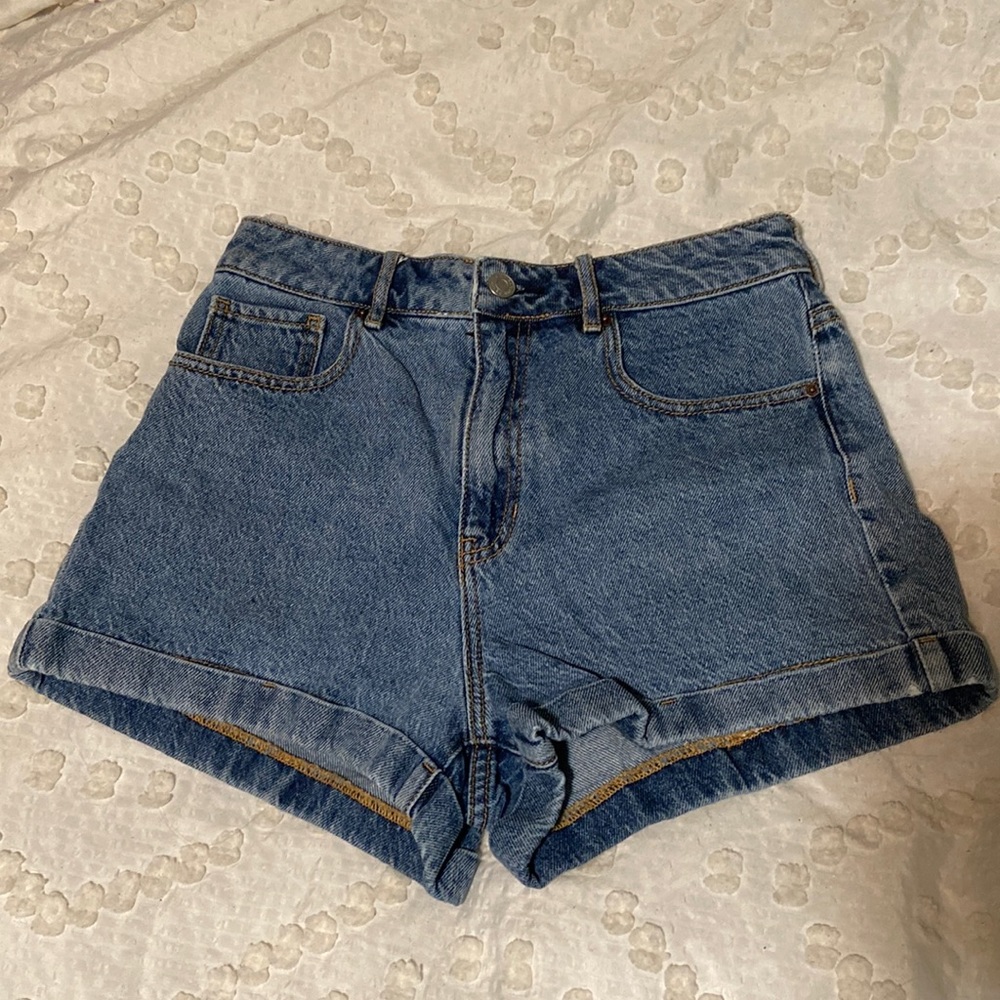 PacSun Mom Short size 27